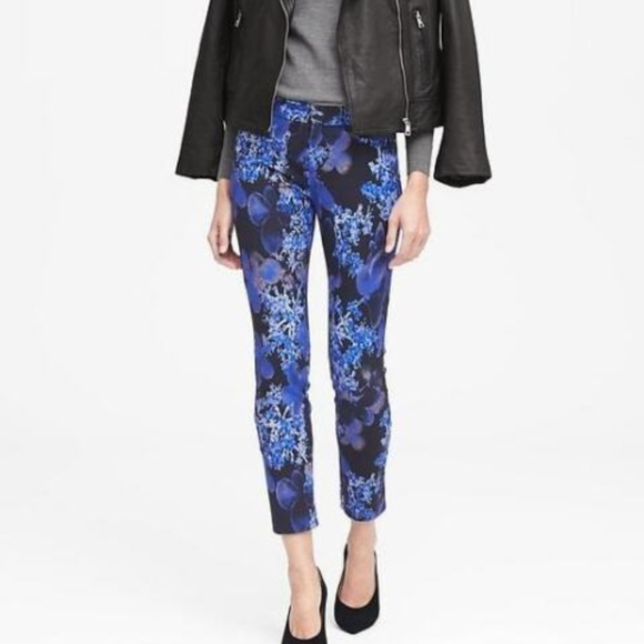 BANANA REPUBLIC Sloan Blue Floral Slim Pants 6 - Picture 1 of 9